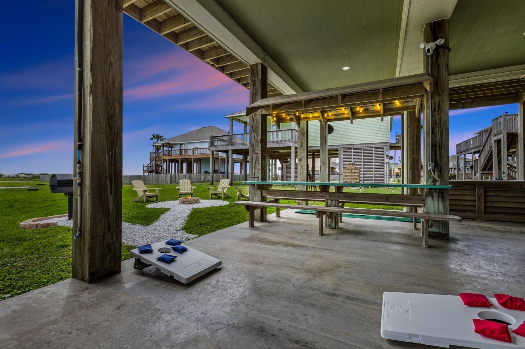 Seas The Day! 4Br Retreat, Hot Tub, Game Room, Firepit & Gulf Views Port Bolivar ภายนอก รูปภาพ